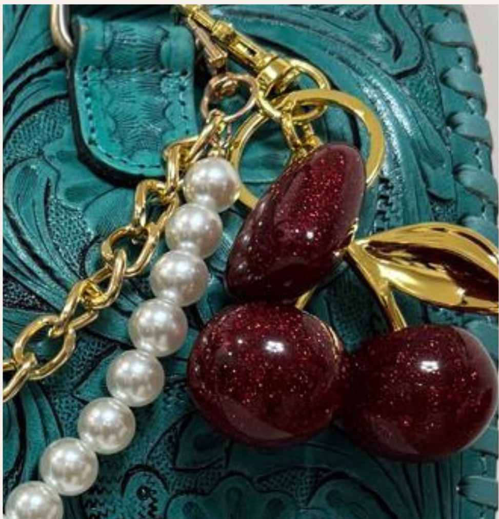 Terry and Company Charm Bar– Clip on Bag Accent